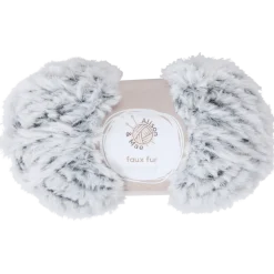 breigaren Faux Fur < Alison & Mae Clearance