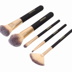 make-up-kwastenset < Cosmopolitan Clearance