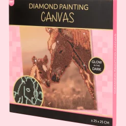 Glow-in-the-dark diamond painting < Action Outlet
