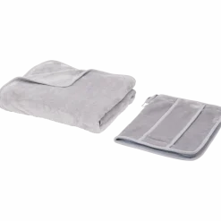 2-in-1 reisdeken & reiskussen < Action New