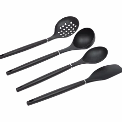 keukengereiset < MasterChef New