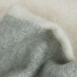 Plaid < Action Online