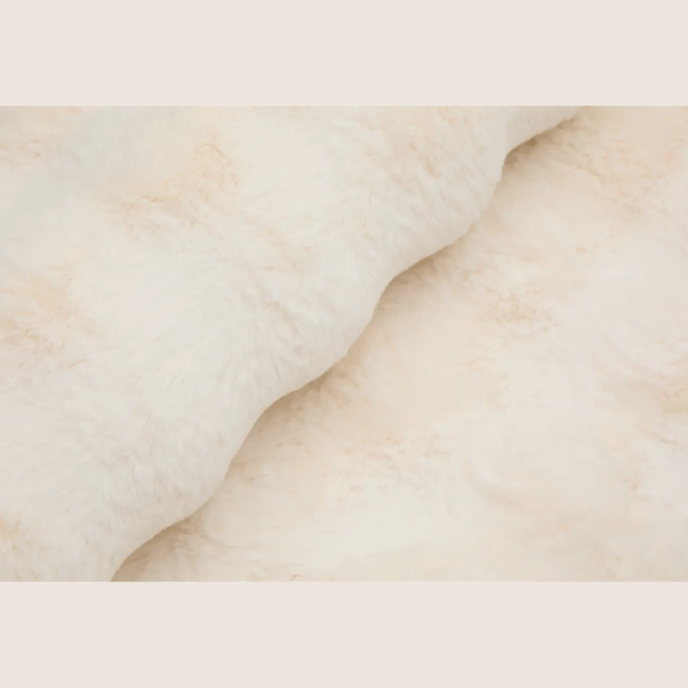 Pompom vloerkleed < Action Discount