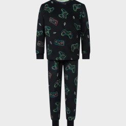Pyjama < Action
