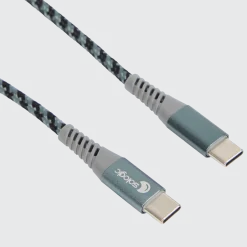 Sologic laad- en datakabel USB-C naar USB-C < Action Hot